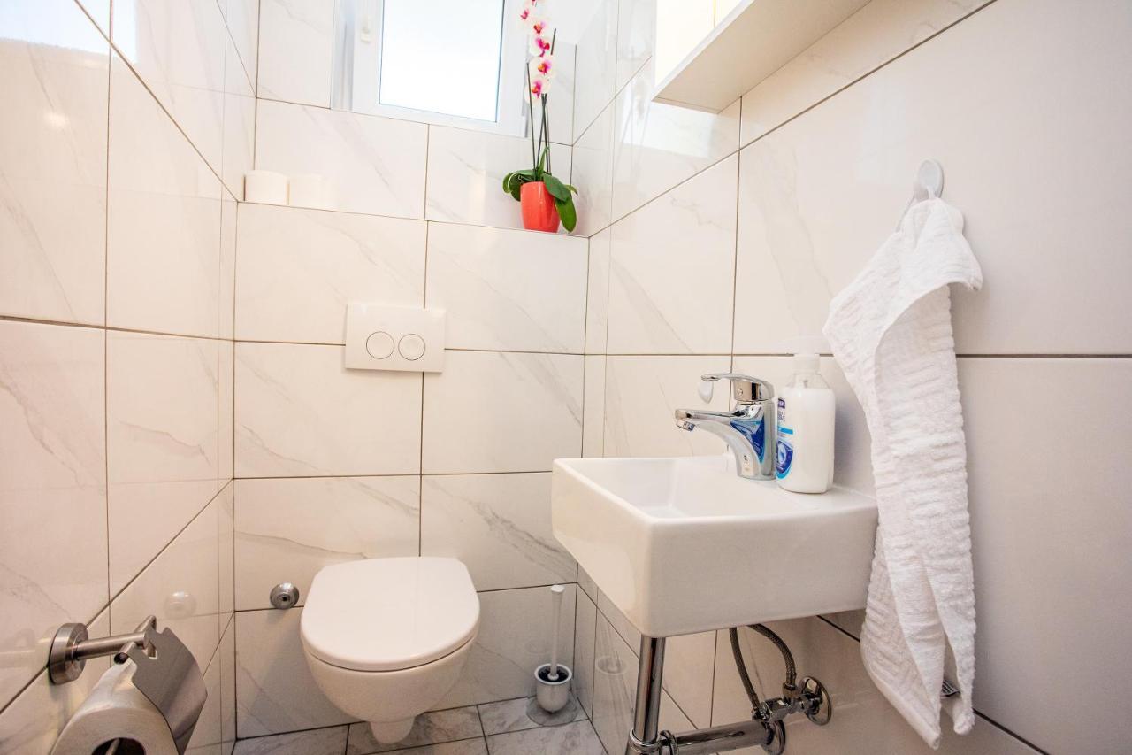 Apartments Adisa オミシュ エクステリア 写真