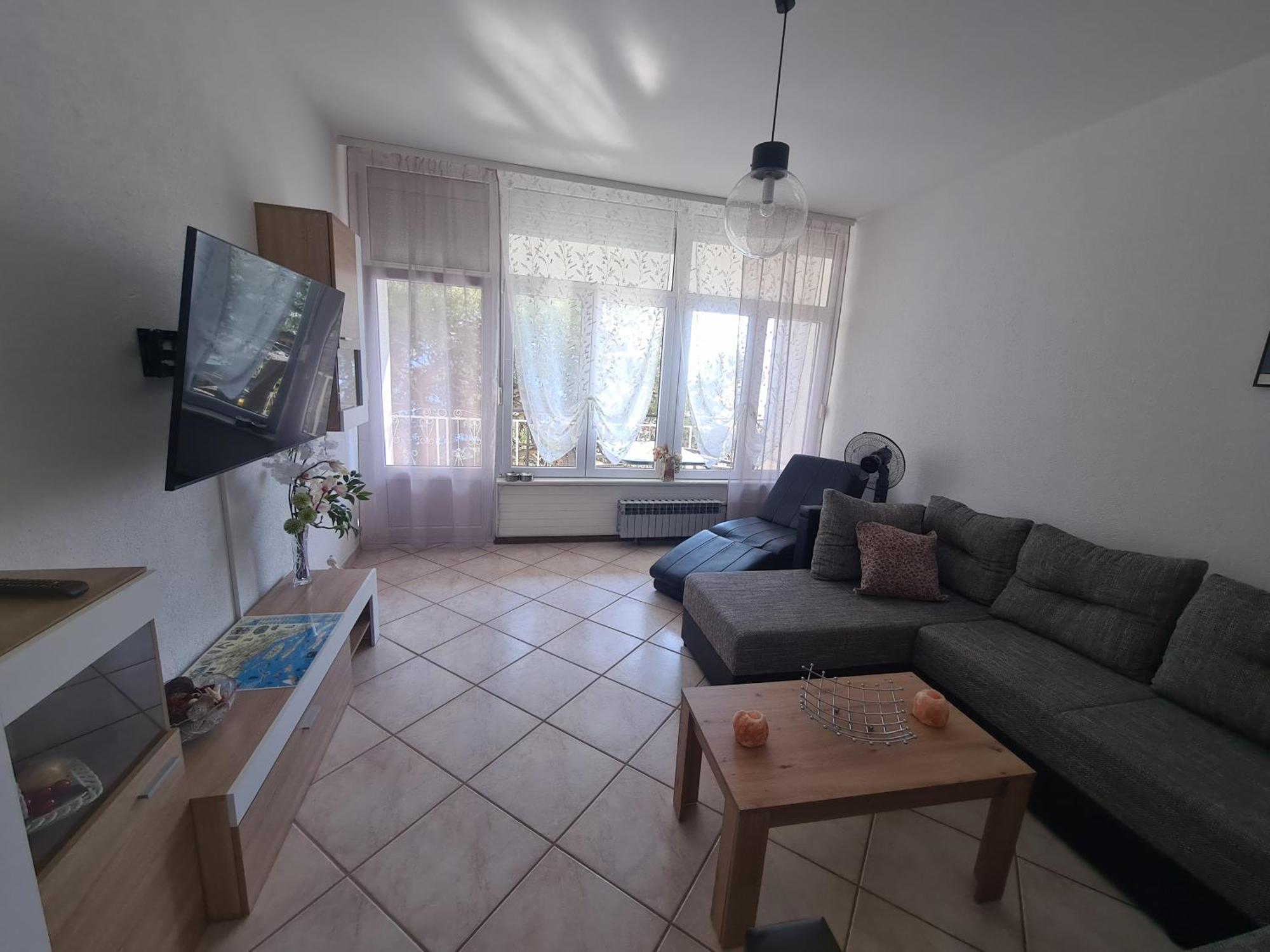 Apartments Adisa オミシュ エクステリア 写真